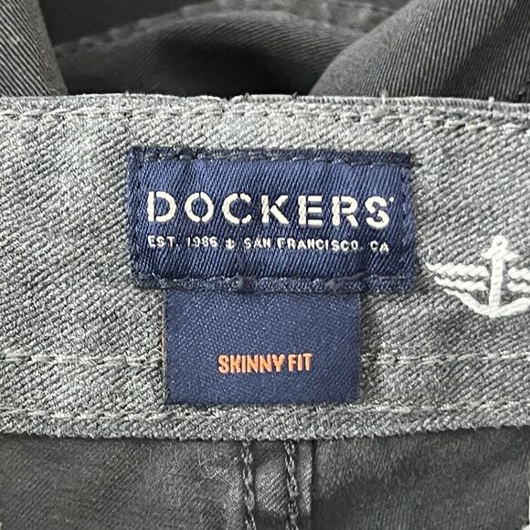 Dockers Mens Size 31 X 34 Skinny Fit Straigt Pants - Picture 6 of 6